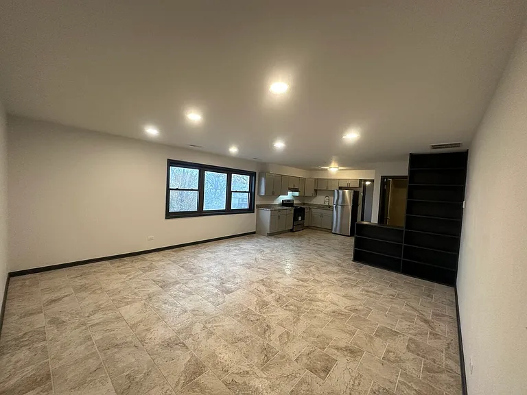 4460 S Archer Ave #2A — Photo 1