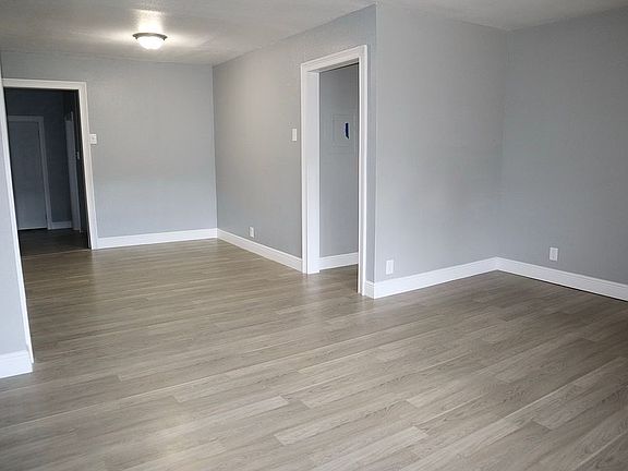 5th image of 1222 Vance Dr
