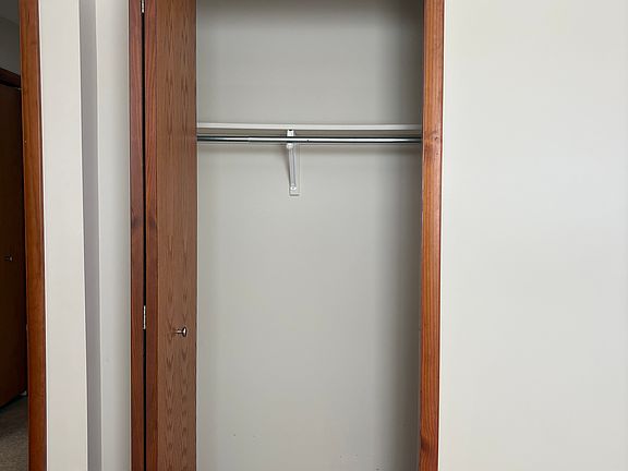 5th image of 1028 Eureka Rd #2