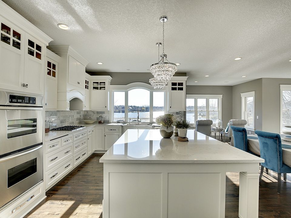 1st image of 2811 Aspen Lake Dr NE