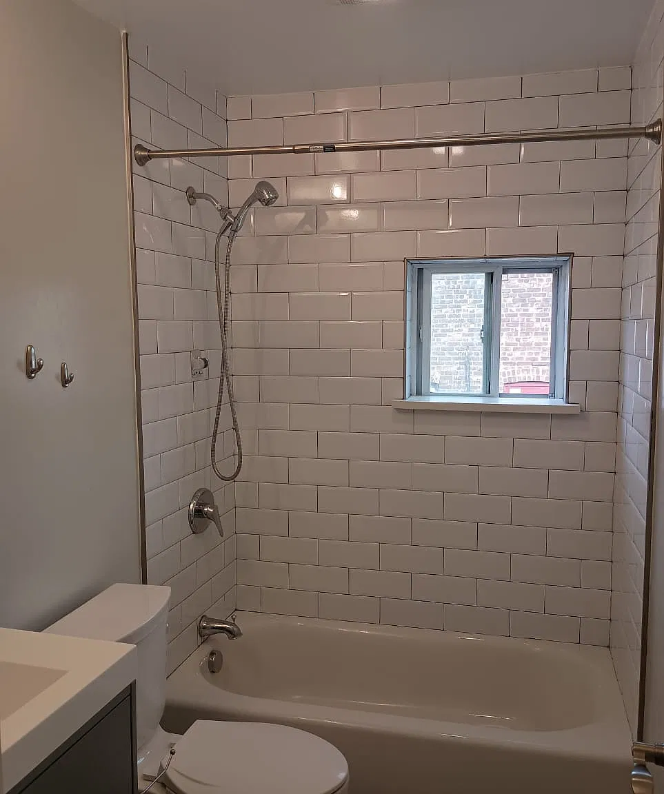 3 bed, 1050 sqft, $2,750 — Photo 2