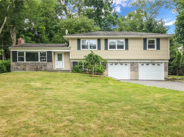 3008 Douglas Drive, Yorktown Heights, NY 10598