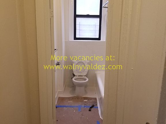 3rd image of 4138 Carpenter Ave APT 4B