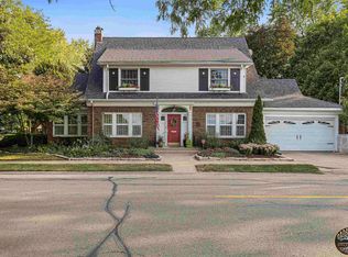 2328 Oxford St, Rockford, IL 61103