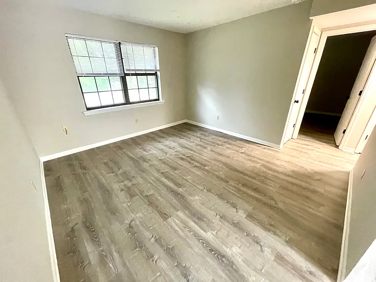 4515 W Millbrook Dr #C — Photo 2