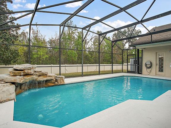 4th image of 2541 Chapala Dr