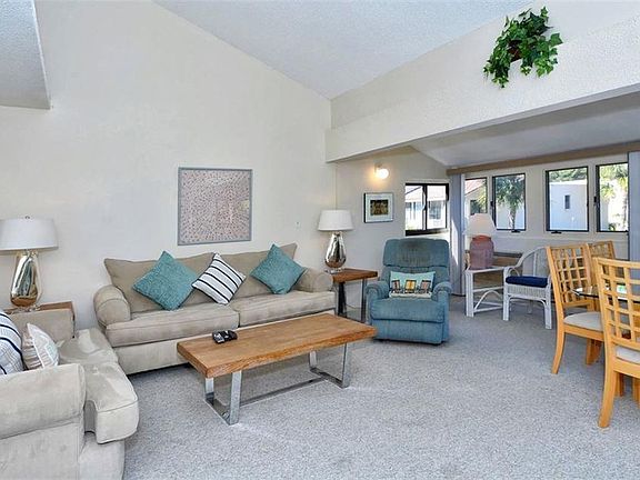 4th image of 4621 Gulf Of Mexico Dr #20B