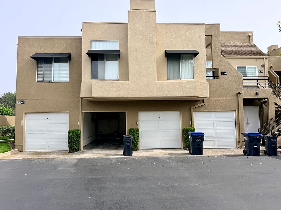 1st image of 21202 Chestnut #185