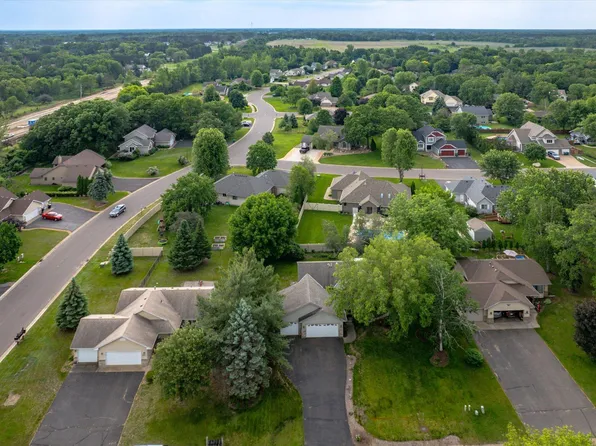 6227 Albert Ln, North Branch, MN 55056