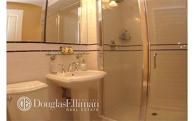 Sold by Douglas Elliman | media 26