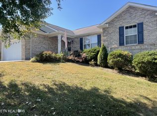 4119 Oakstone Ln, Knoxville, TN 37918