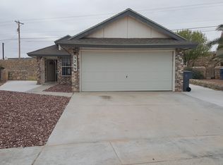 3269 Royal Terrace Ln, El Paso, TX 79936