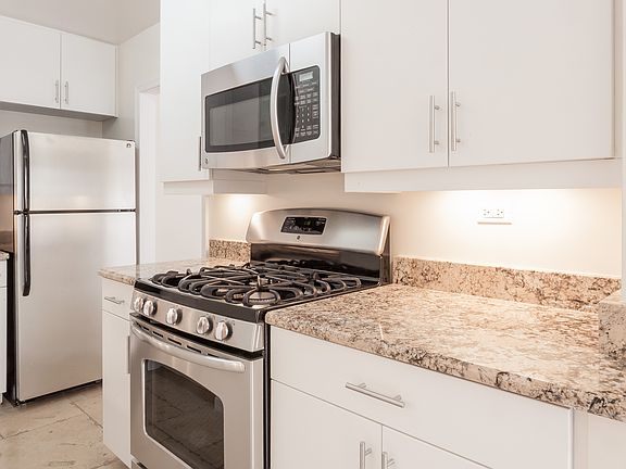 4th image of 55 W 14th St APT 14B