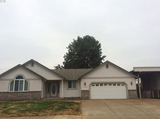 1868 8th St, Springfield, OR 97477