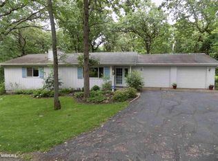 1615 Woodside Cir, Freeport, IL 61032