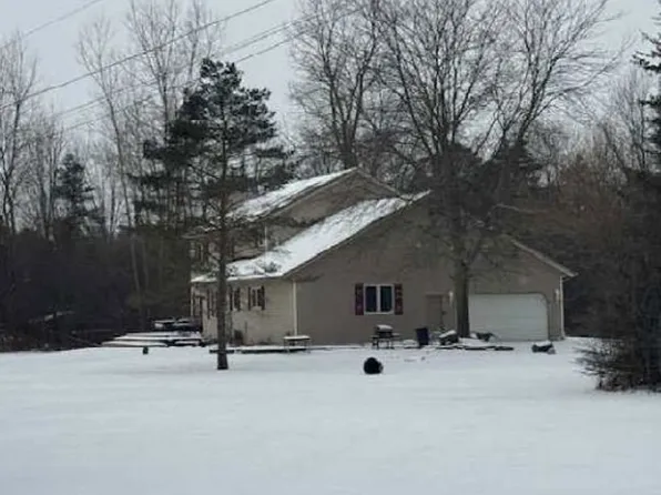 2211 Hinkley Ave, Flint, MI 48532