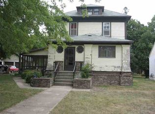 1162 Pine St, Dawson, MN 56232