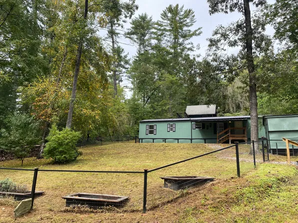 79 Nile Dr, Hendersonville, NC 28792