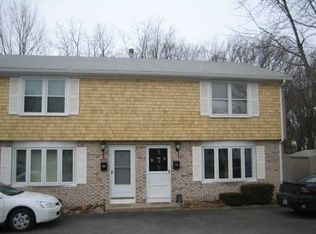 67 Reed St, Warwick, RI 02886