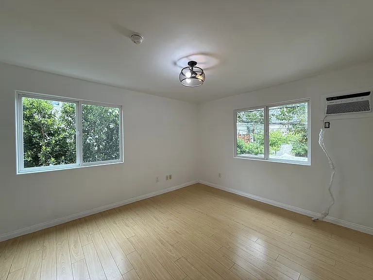 748 1/2 N La Jolla Ave #748 — Photo 9