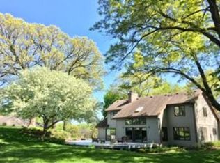 599 Mendota Rd, Mendota Heights, MN 55118