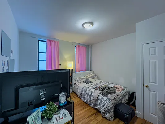 Rented by Denise Rosenblum, LREB | media 16