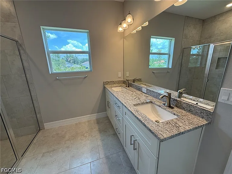 4626 Ida Ave N — Photo 17