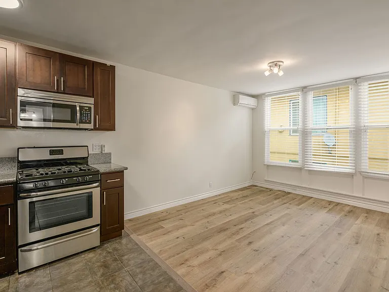 6871 Franklin Ave - Hollywood Cozmo — Photo 30