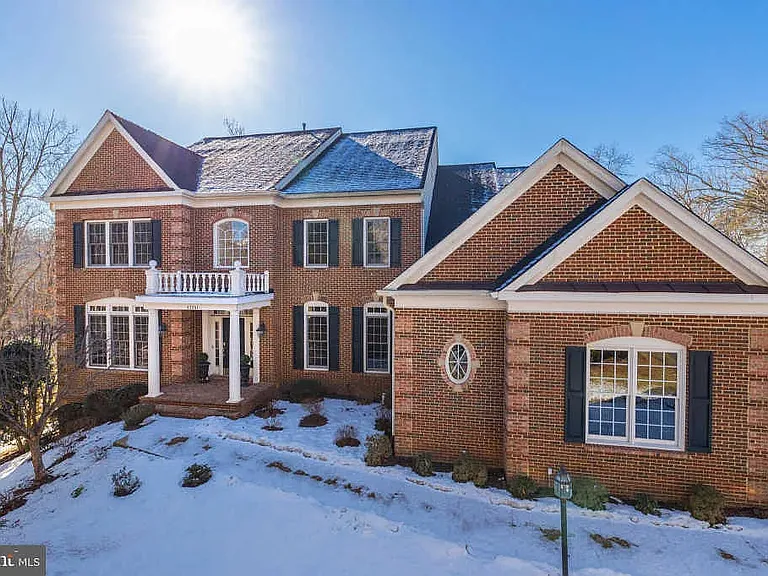 43261 Overview Pl — Photo 2
