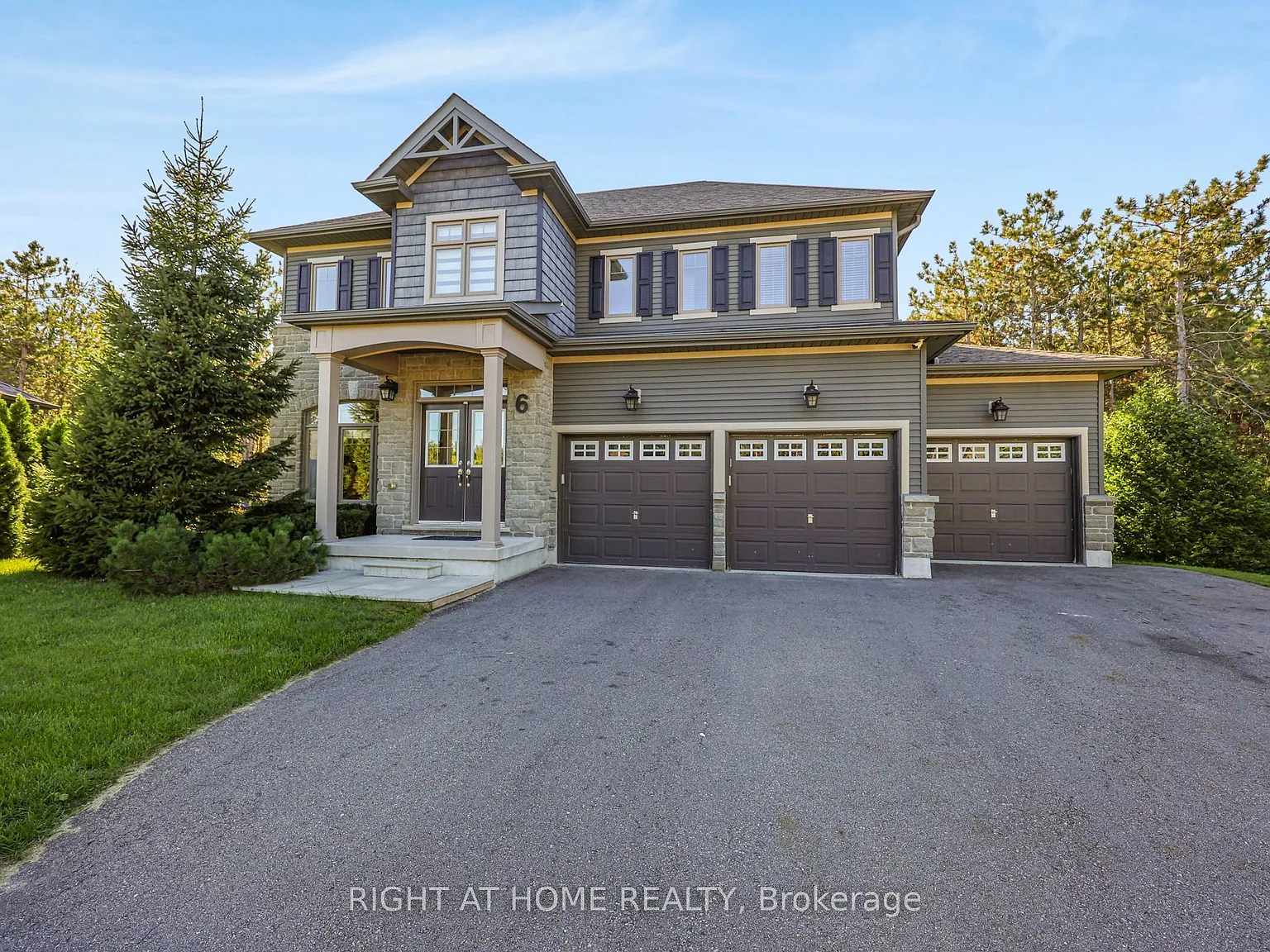 4 bed, $3,600 — Photo 1
