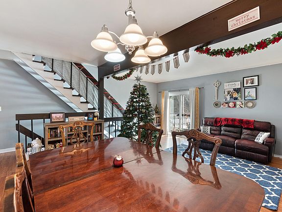 4th image of W163N11462 Windsor Ct