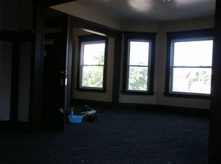 2911 N 29th St, Milwaukee, WI 53210