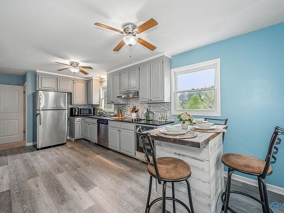 5th image of 453 McFoilton Ln