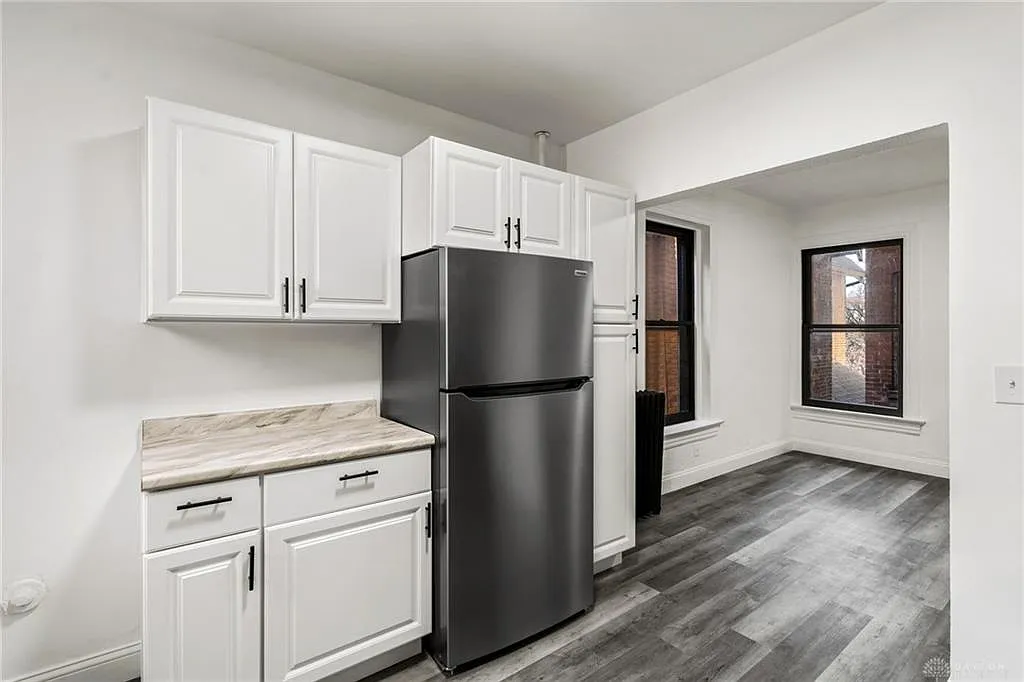 Studio, 1.0 bath, 11678 sqft, $1,050 — Photo 2