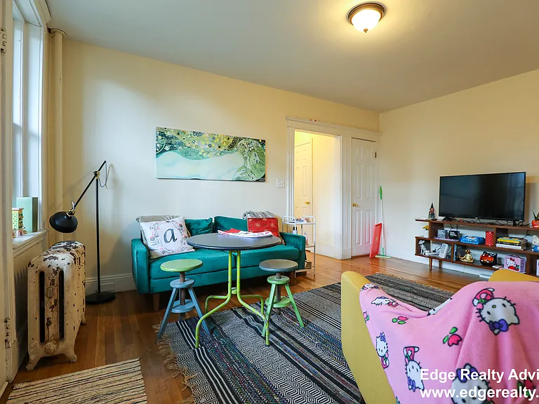 28 Quint Ave #21 — Photo 7