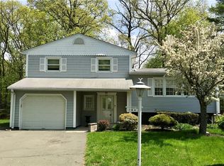 104 Dellwood Rd, Edison, NJ 08820