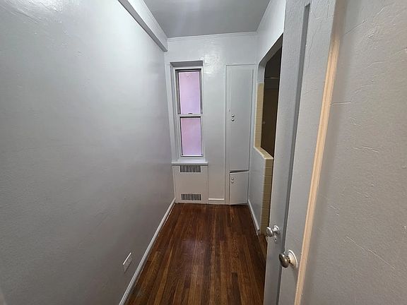 5th image of 140 Van Cortlandt Ave W APT 4L