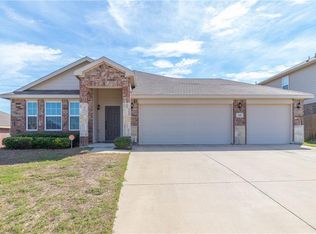 208 Rock Meadow Dr, Crowley, TX 76036