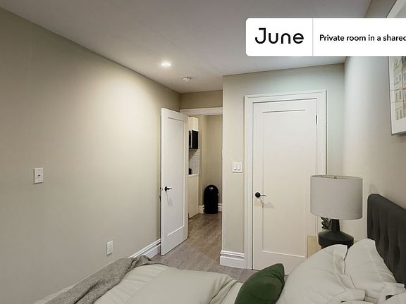 2nd image of 20 Avenue A #5M-B