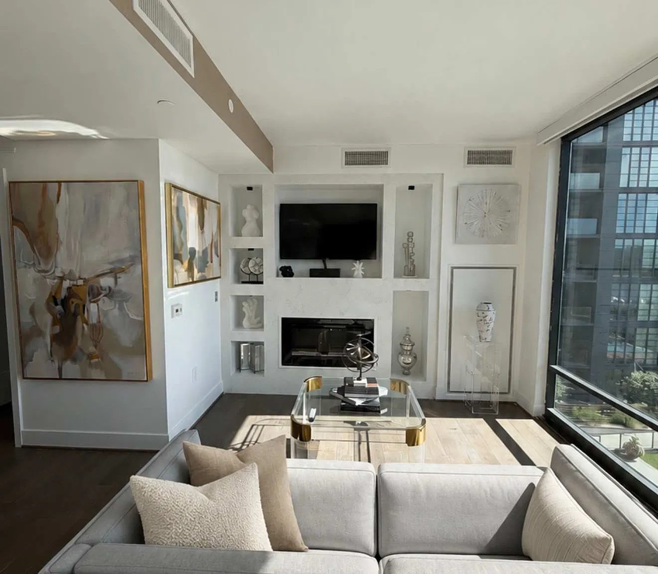 3 bed, 2.5 bath, 1680 sqft, $12,000 — Photo 4