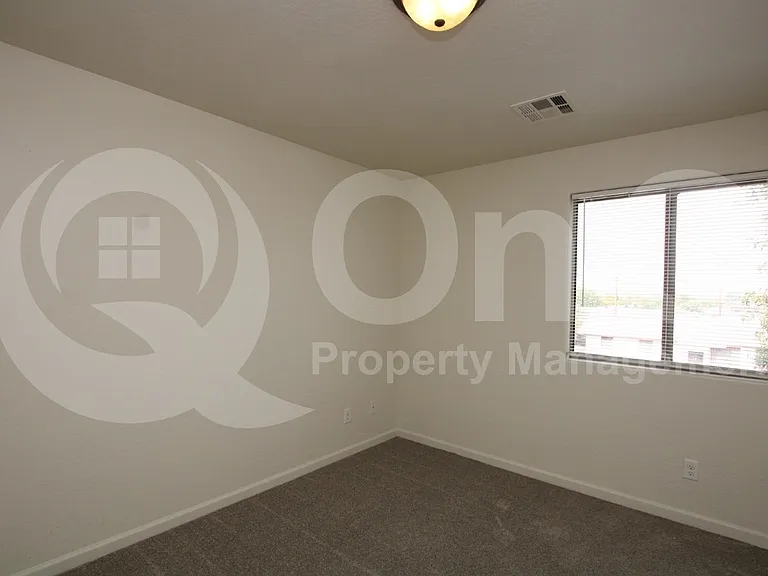 615 E Cody Dr — Photo 15