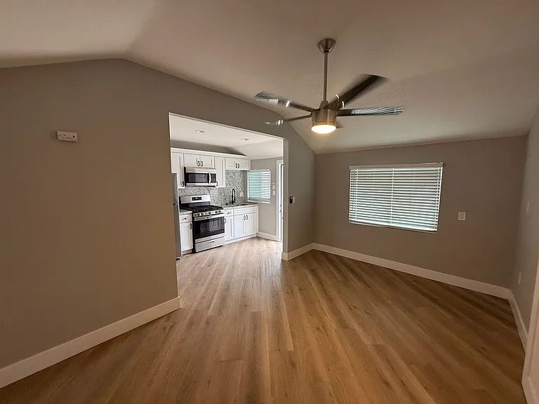 1032 California St — Photo 33