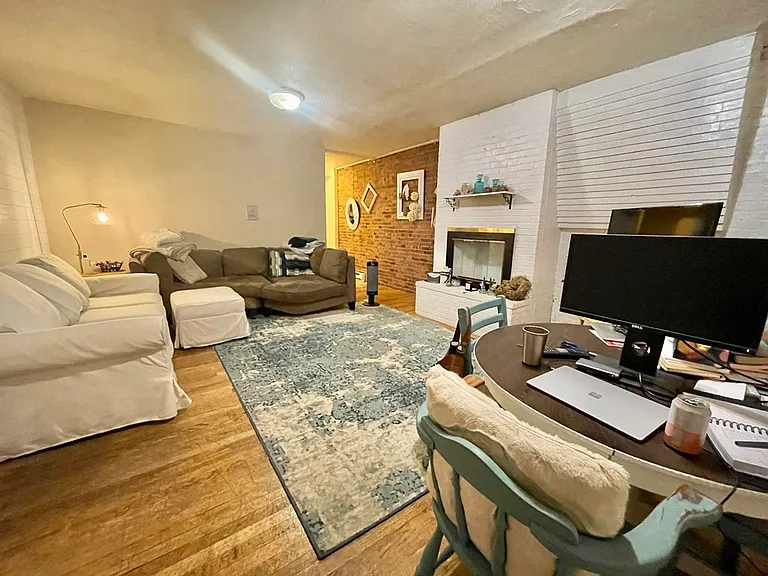 337 Beacon St #4 — Photo 1