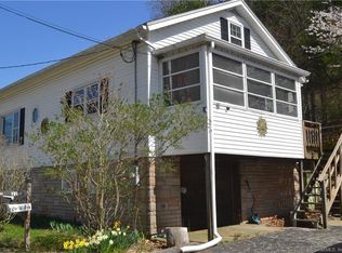 22 Church St, Baltic, CT 06330