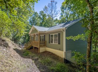 15 Maplewood Dr, Pisgah Forest, NC 28768