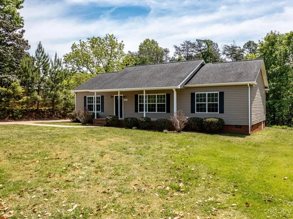 212 Shenandoah Dr, Spindale, NC 28160