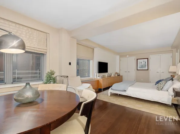 100 West 58th Street image 17 of 17