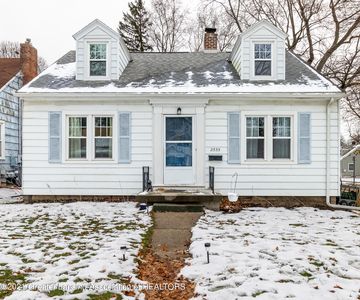 2535 Forest Ave, Lansing, MI, 48910