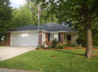 1702 E Phoenix Rd, Columbia, MO 65202