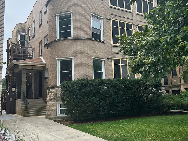1057 W North Shore Ave #G — Photo 1